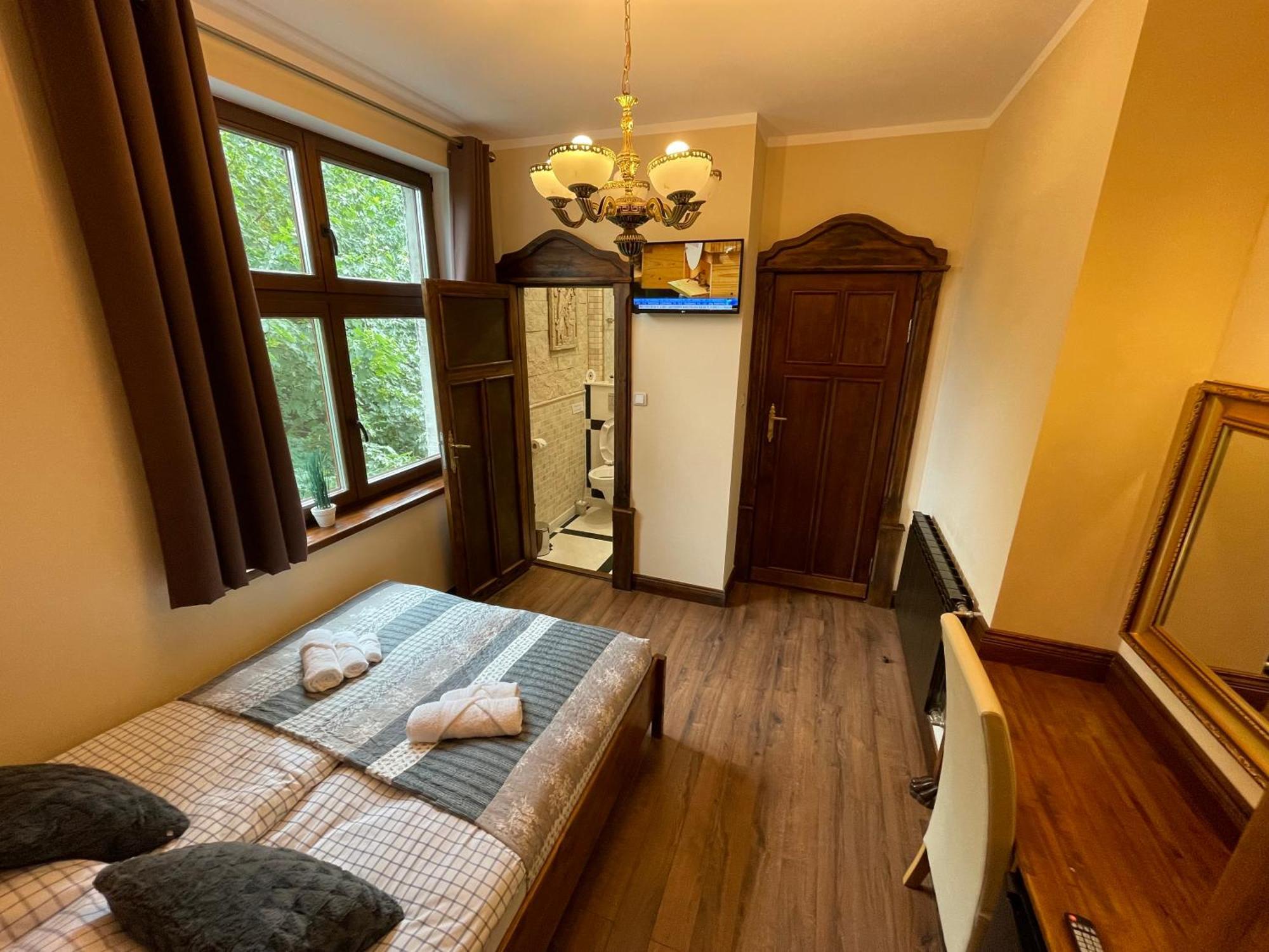 Dworek Oliwski Bed & Breakfast Gdańsk Exterior foto
